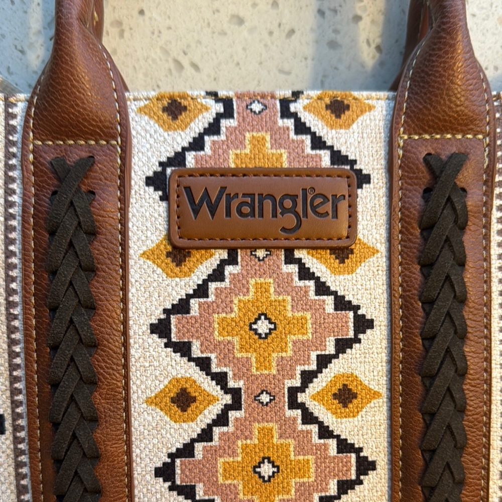 Wrangler Brown and Cream Patterned Women's Bag NWT GORGEOUS! - Picture 6 of 7